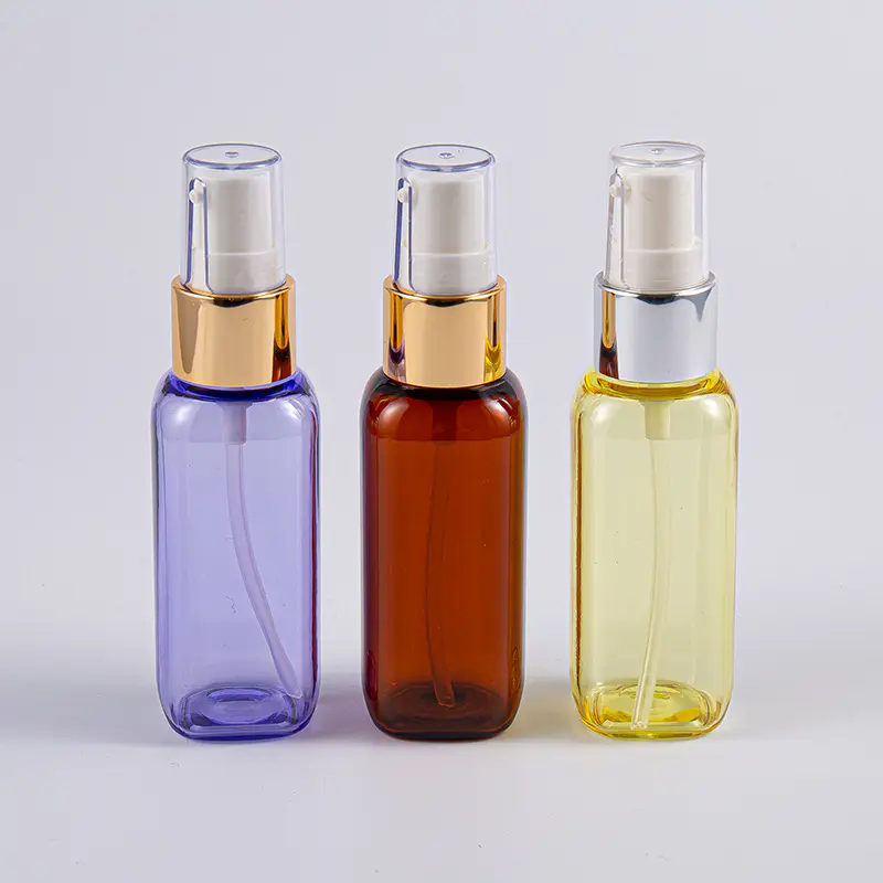 Na putovanju koristite Petg četvrtastu bočicu s pumpicom od 50 ml